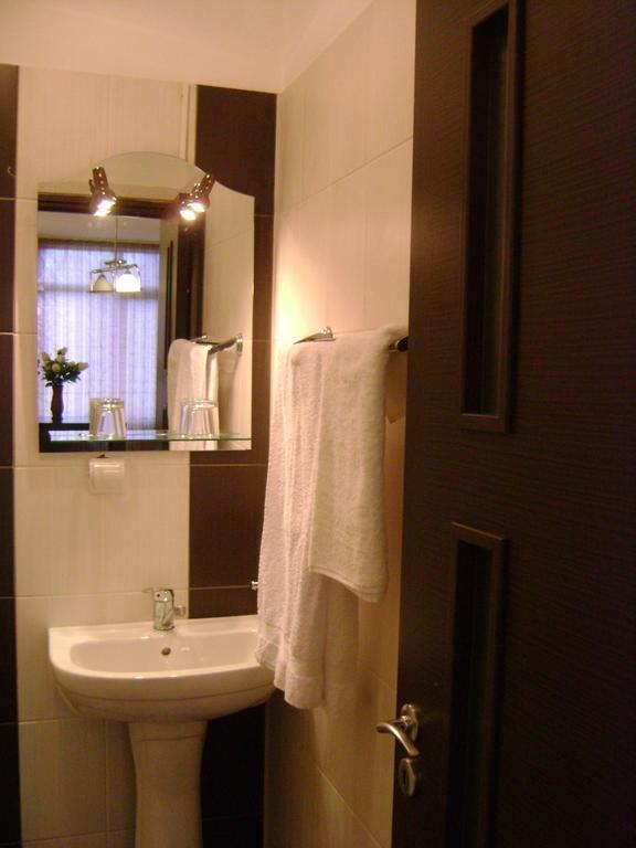 Hotel Babilon 布加勒斯特 外观 照片