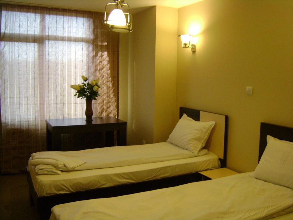 Hotel Babilon 布加勒斯特 外观 照片