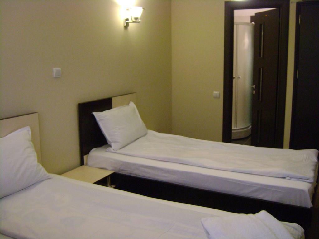 Hotel Babilon 布加勒斯特 外观 照片