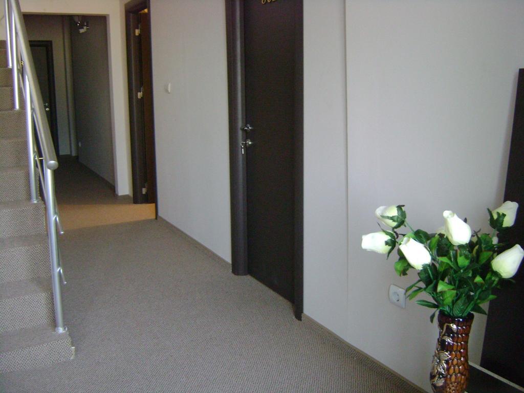Hotel Babilon 布加勒斯特 外观 照片