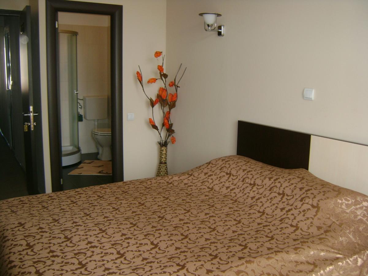 Hotel Babilon 布加勒斯特 外观 照片